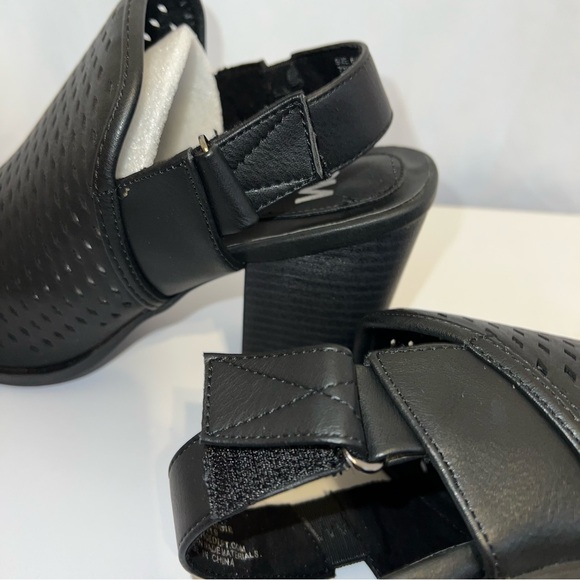 Black Peep Toe Perforated Slingback Chunky Heel Sandals Shoes - Picture 8 of 12